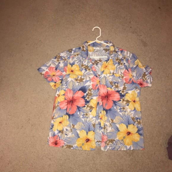Women’s Hawaiian Shirt - Picture 1 of 1